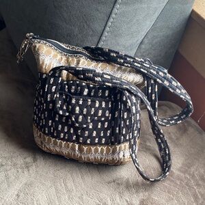 Vera Bradley Giraffe Black and Tan Crossbody Bag 11” X 11”